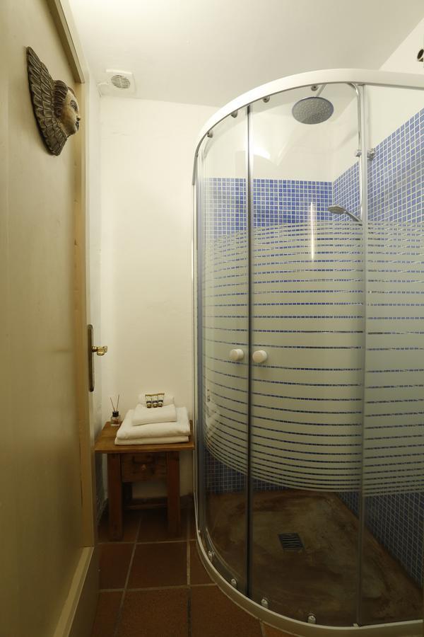 Hostal Blau Peratallada Exteriör bild
